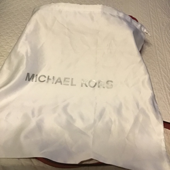 Small Michael Kors purse - Picture 6 of 8